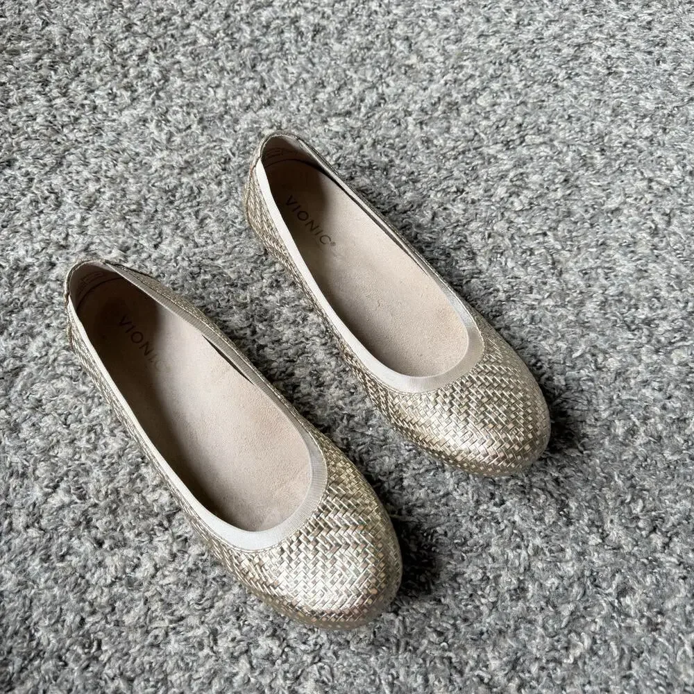 Vionic Anita Woven Round Toe Comfort Ballet Flat Sz 9 Womens Gold Slip On EUC